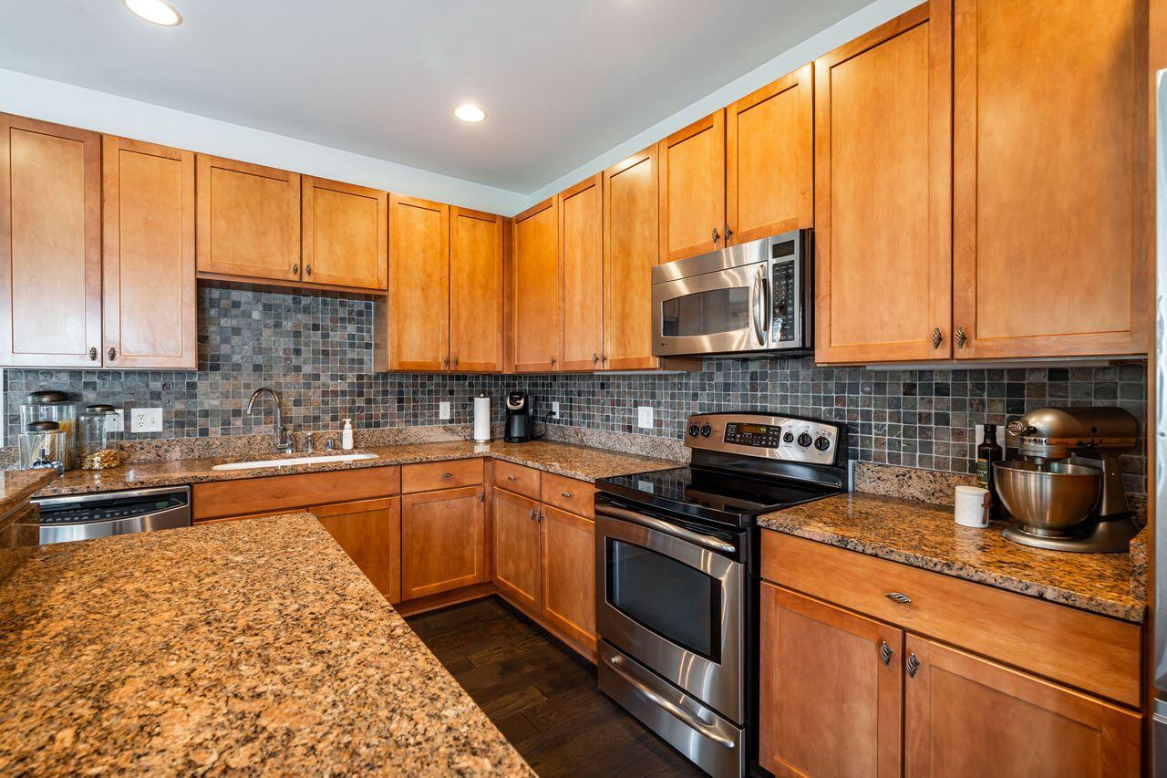 3870 S Lake DRIVE 1102
