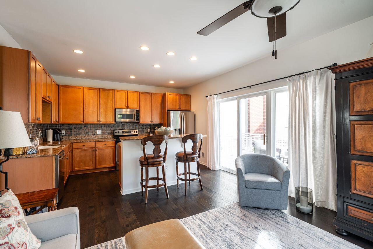 3870 S Lake DRIVE 1102