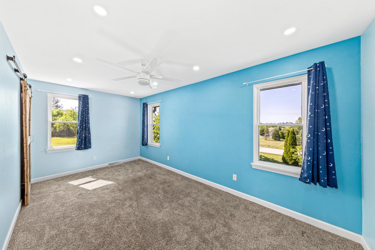 11239 W 5 Mile ROAD