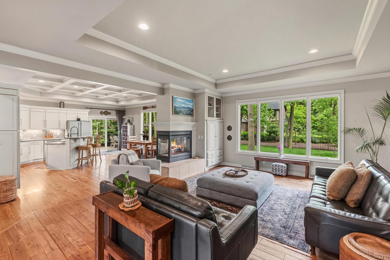 5001 Hunt Club ROAD