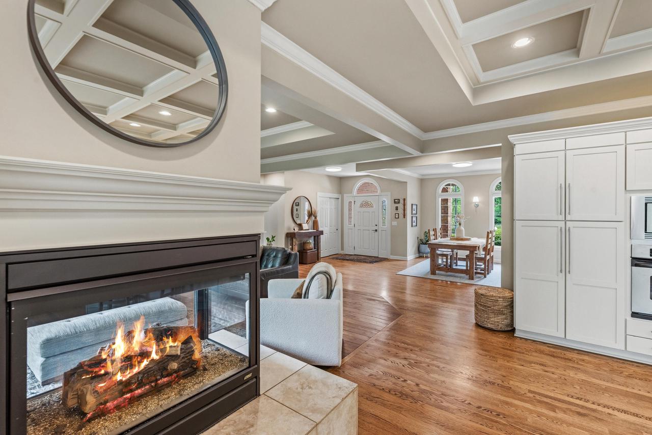 5001 Hunt Club ROAD