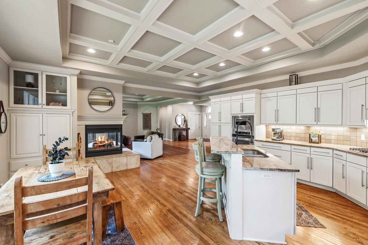 5001 Hunt Club ROAD