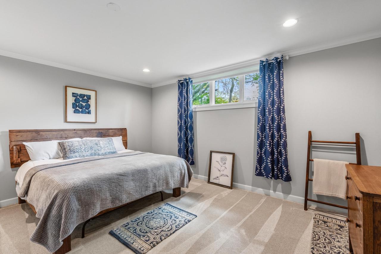 5001 Hunt Club ROAD