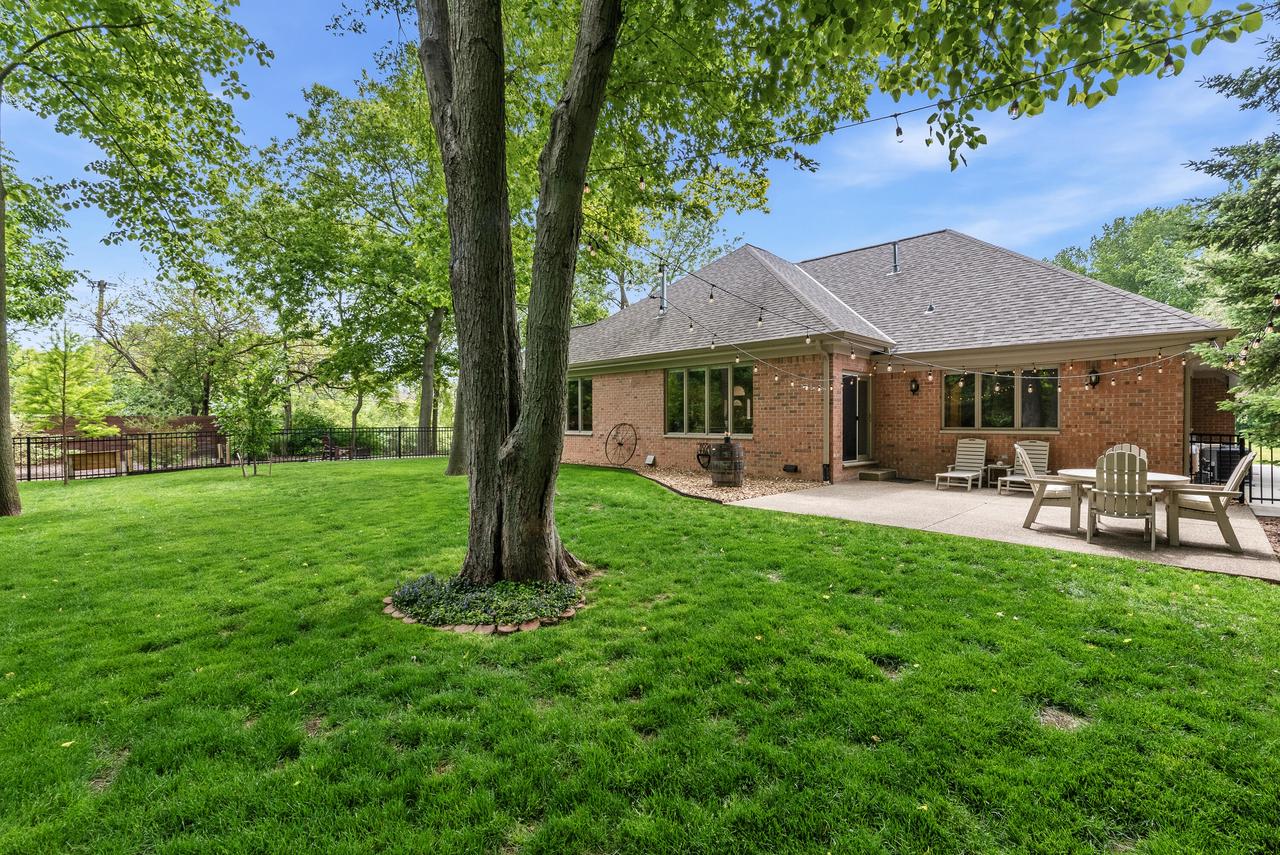 5001 Hunt Club ROAD