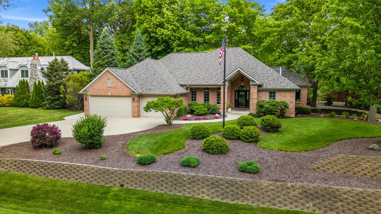 5001 Hunt Club ROAD