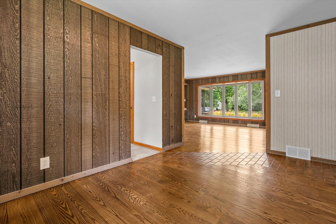 W136N8704 Esquire ROAD
