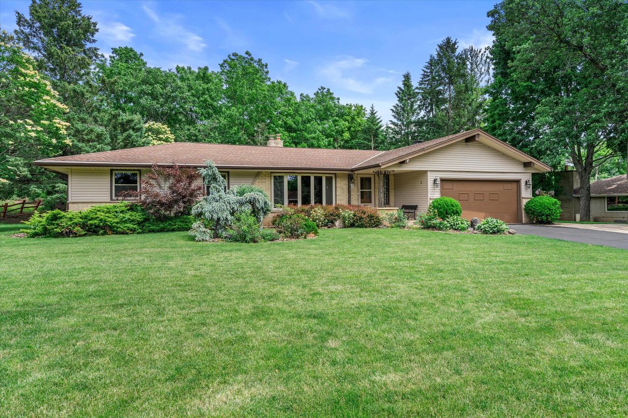 W136N8704 Esquire ROAD