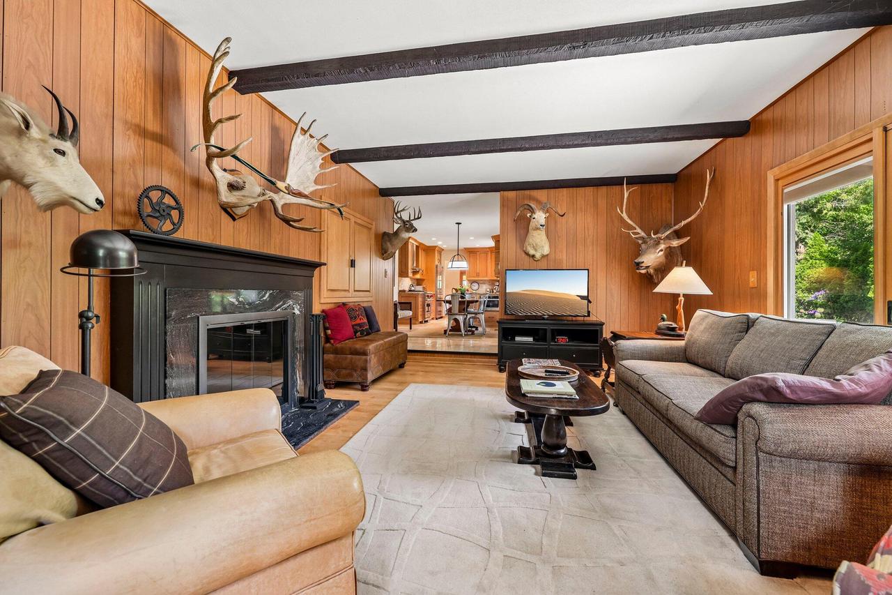 21700 Ann Rita DRIVE
