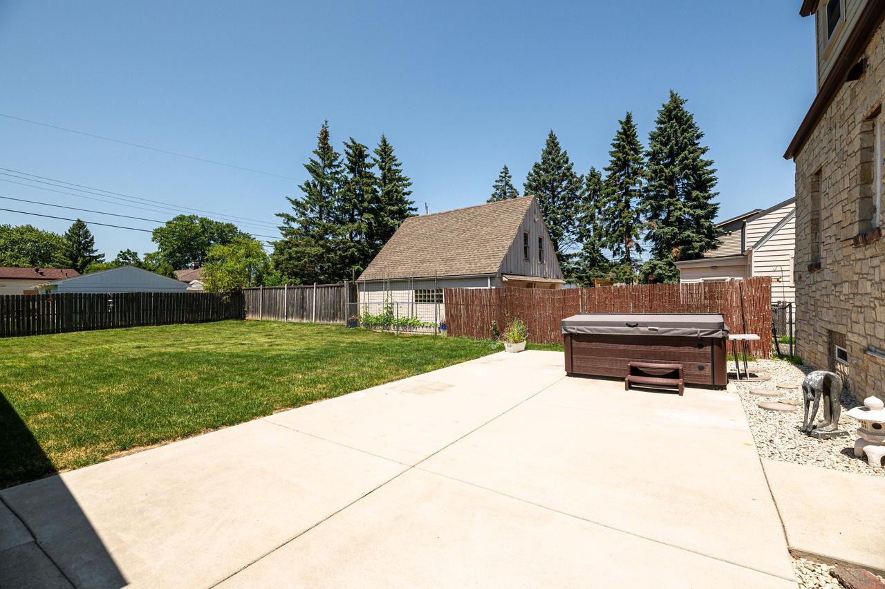 5949 S 31st STREET