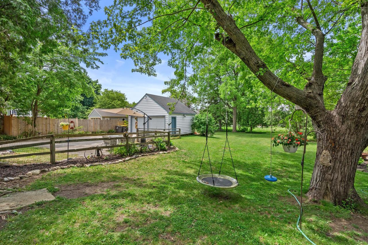 1016 Guthrie ROAD
