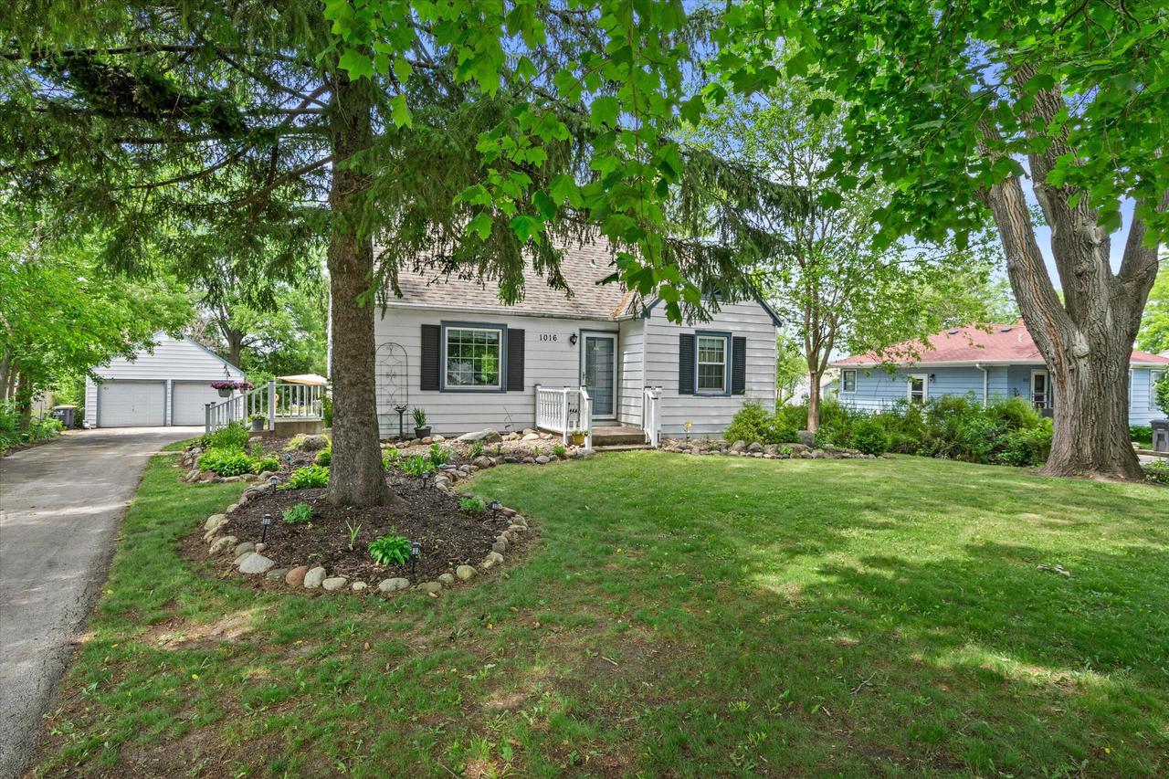 1016 Guthrie ROAD