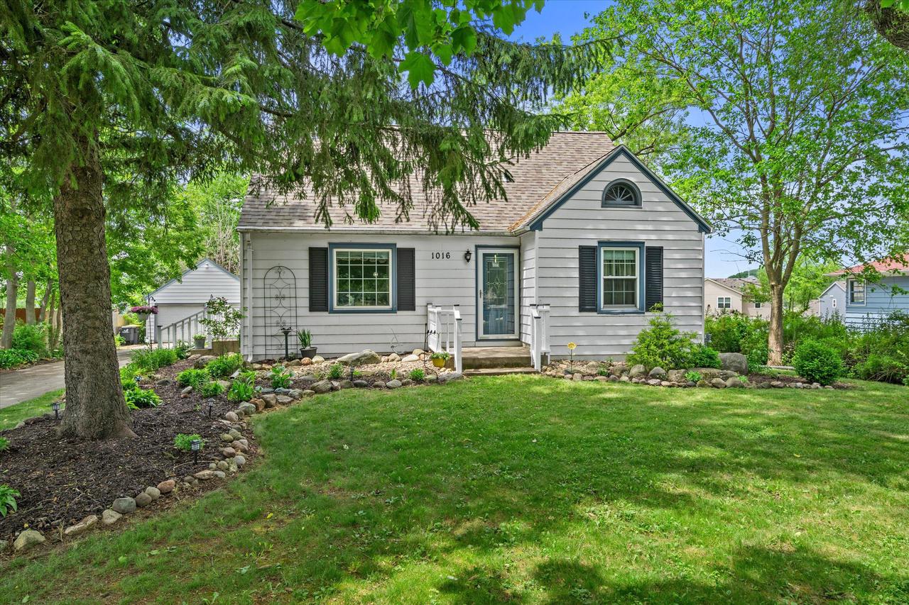 1016 Guthrie ROAD