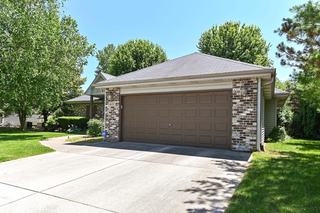 422 Eastern TRAIL