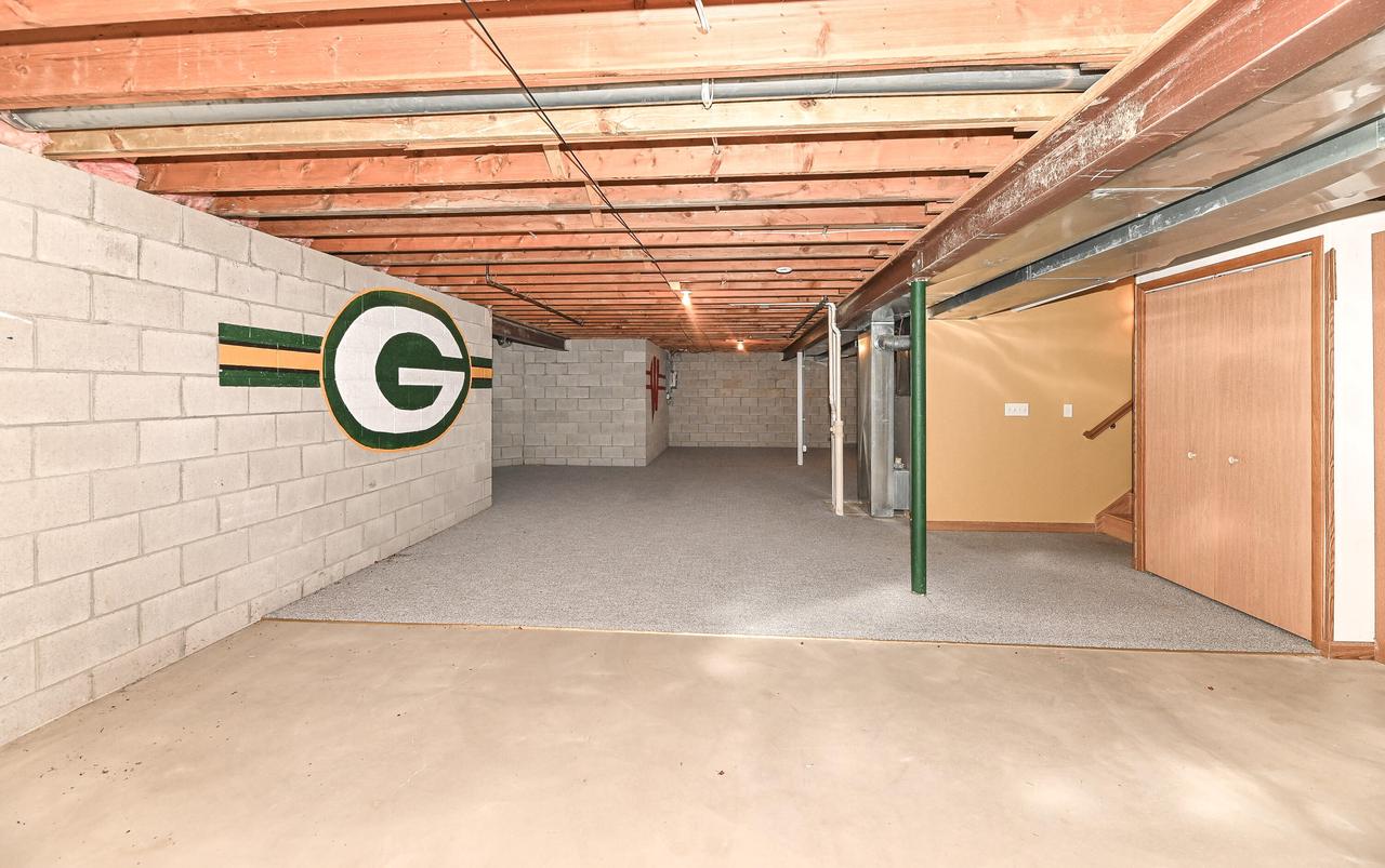 422 Eastern TRAIL