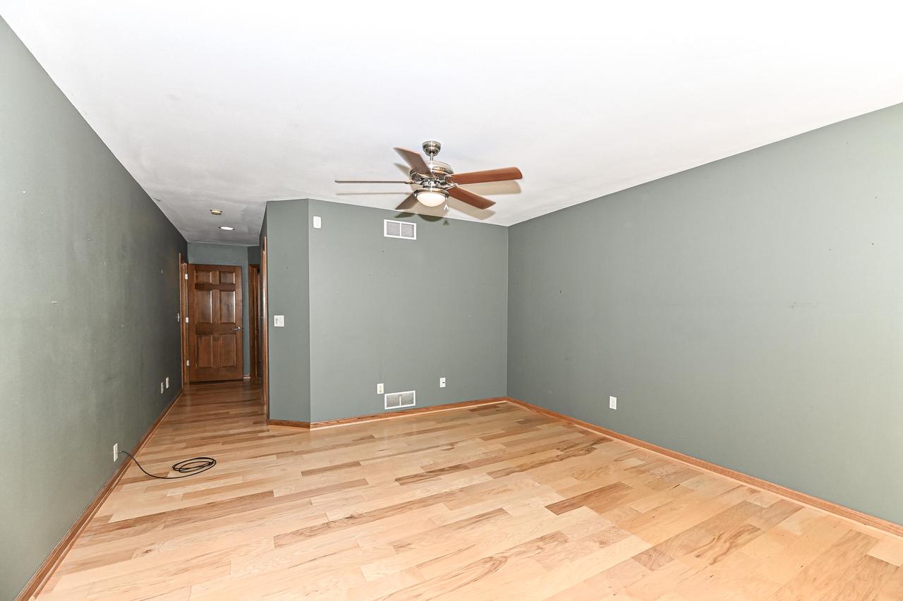 422 Eastern TRAIL