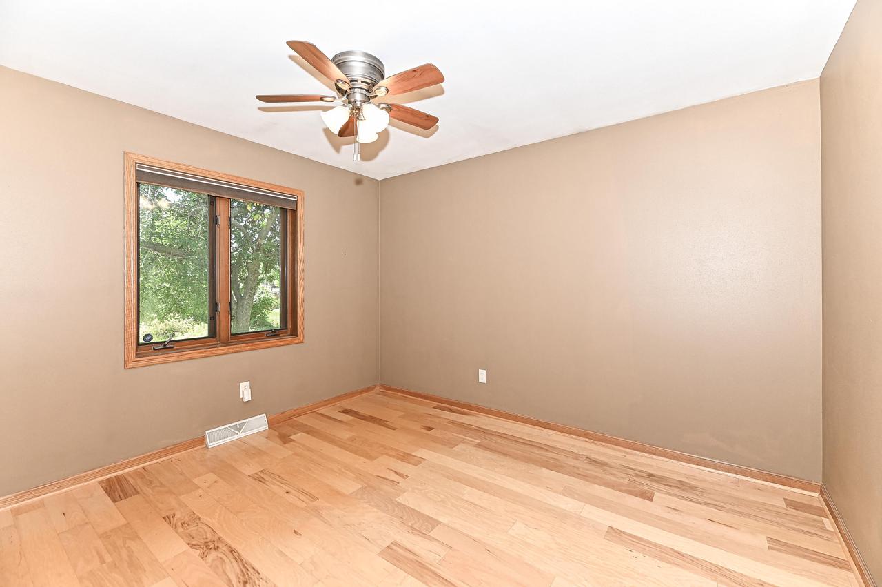 422 Eastern TRAIL