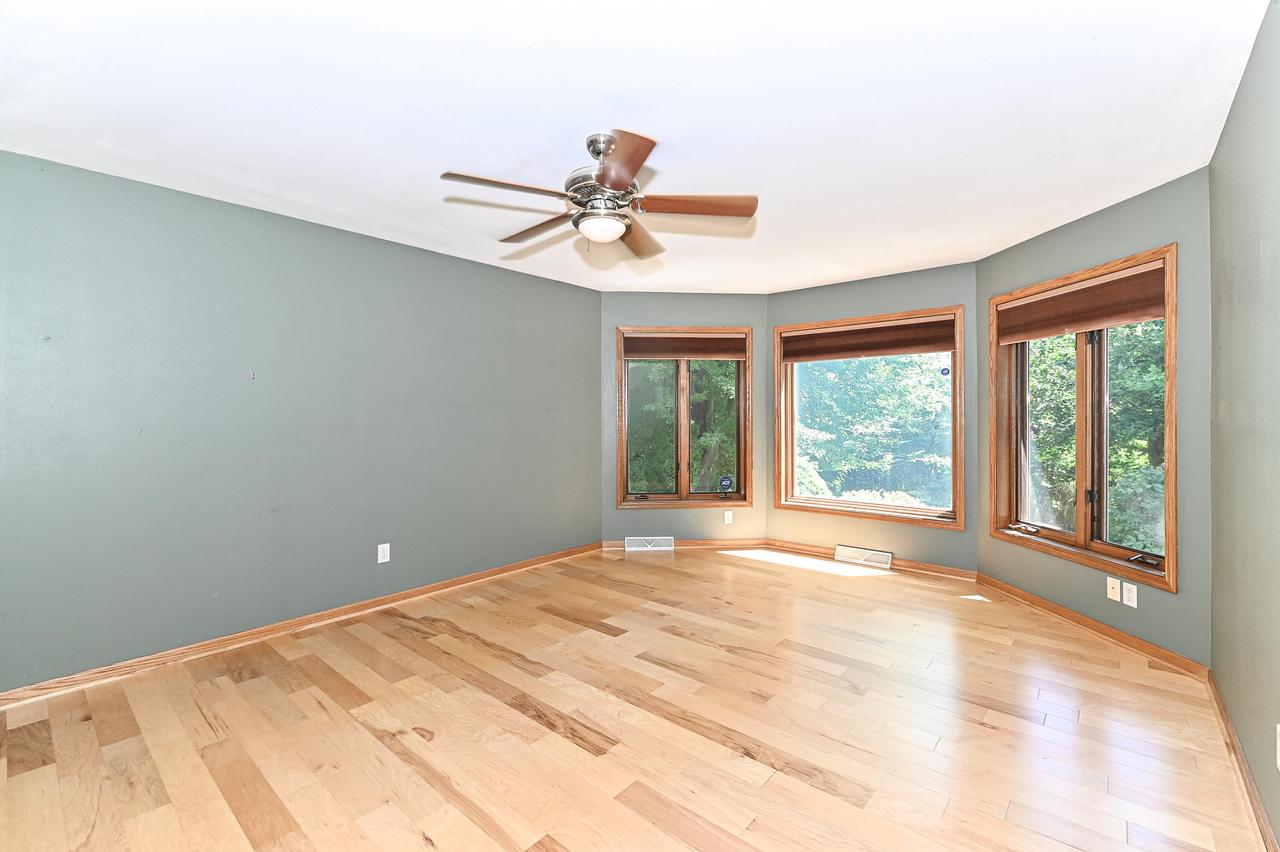 422 Eastern TRAIL