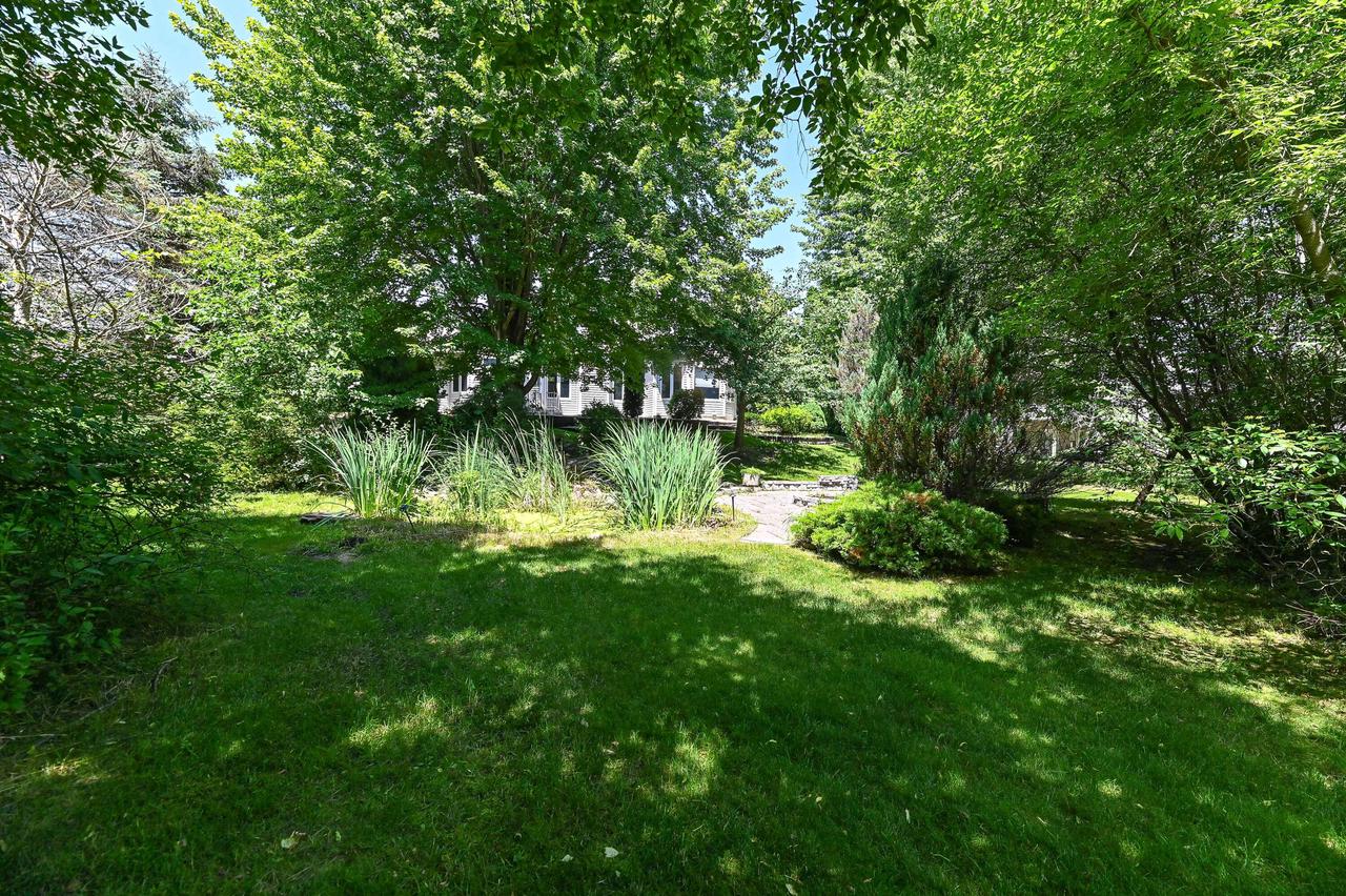 422 Eastern TRAIL