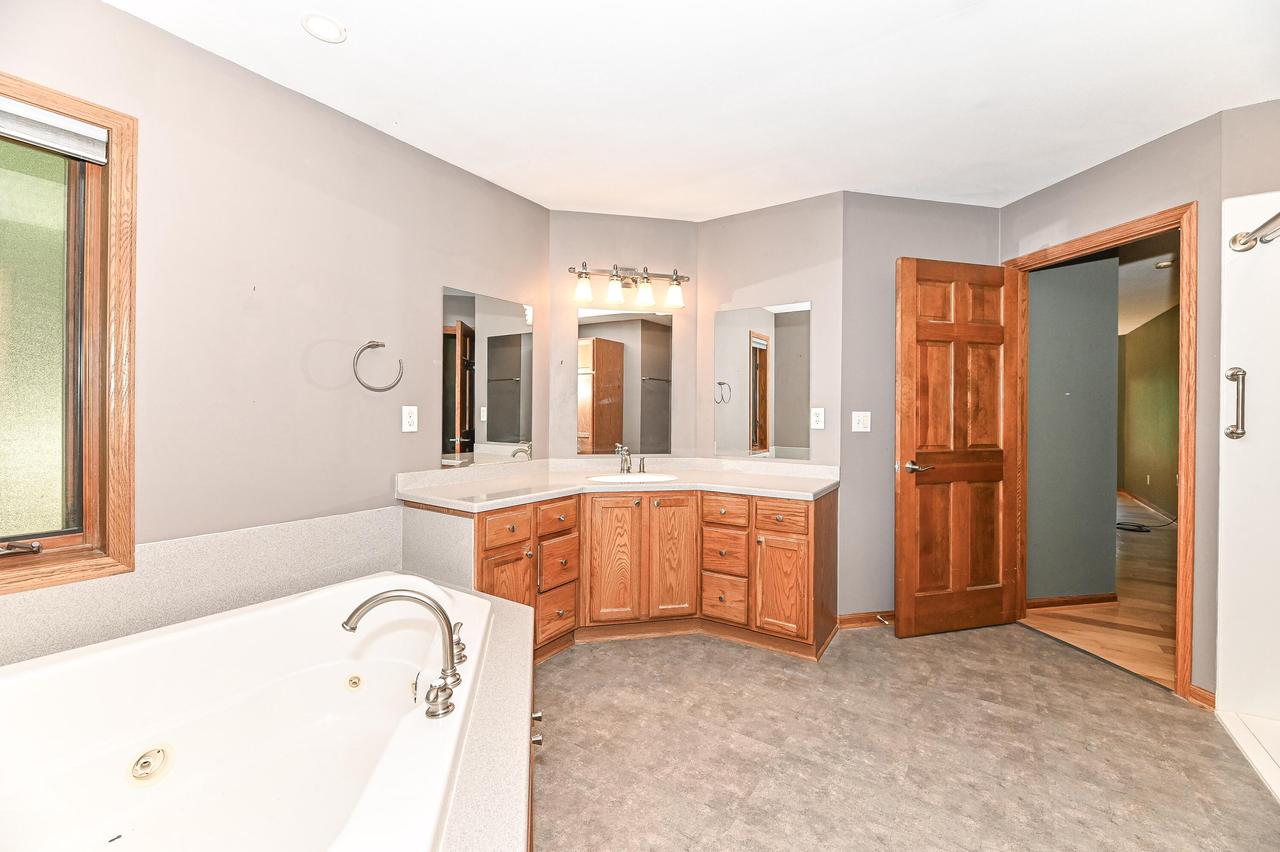 422 Eastern TRAIL