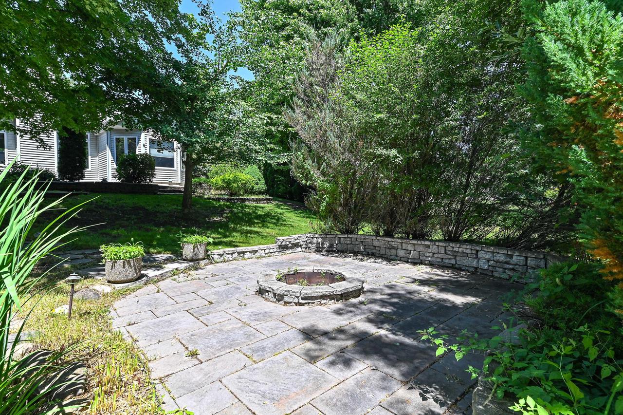 422 Eastern TRAIL