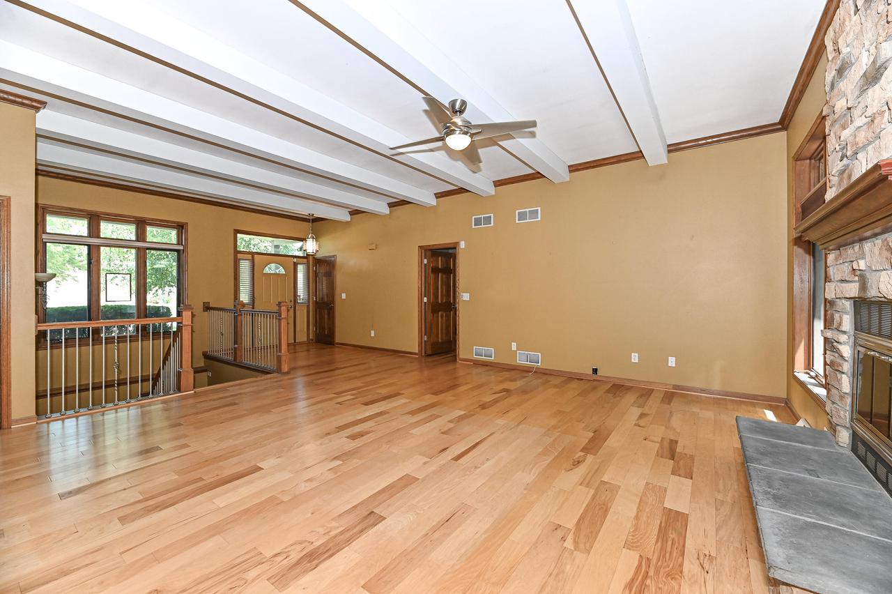 422 Eastern TRAIL