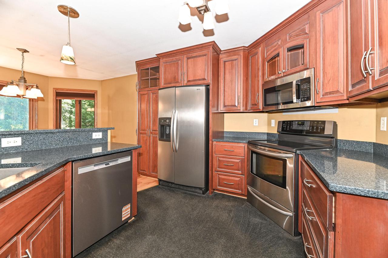 422 Eastern TRAIL