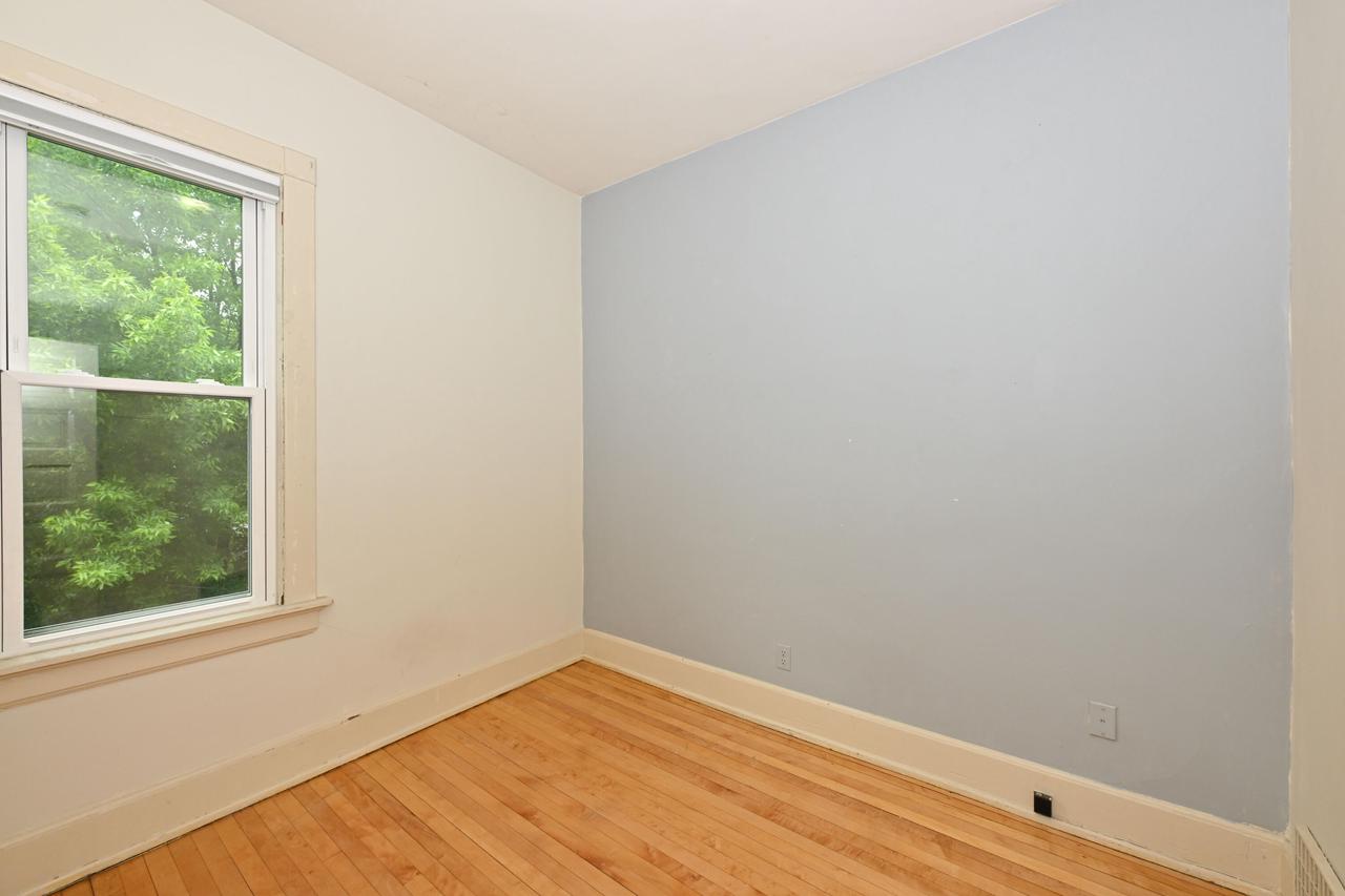 2547 S Howell AVENUE 2549