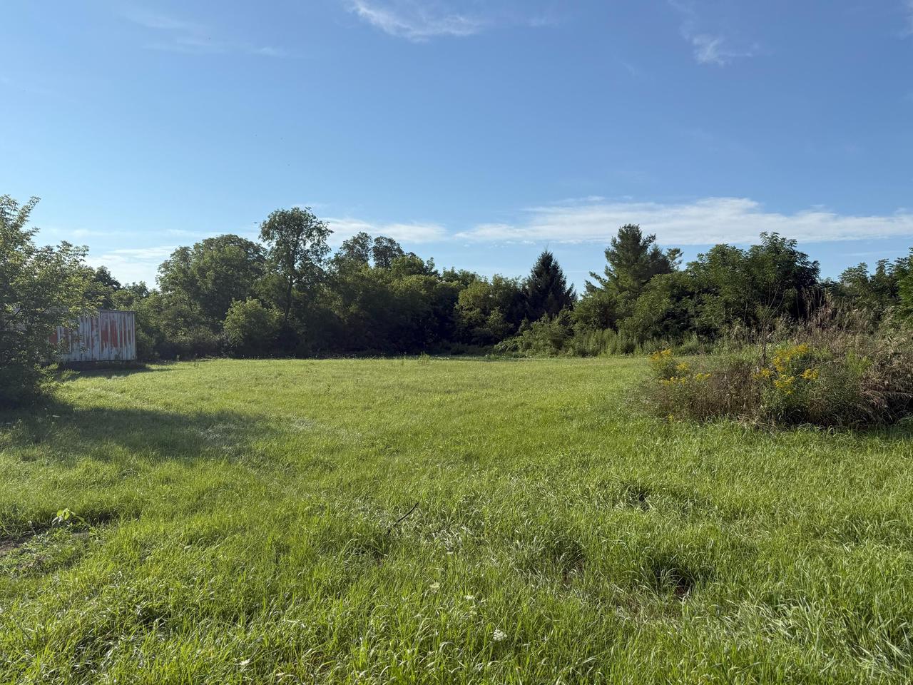 W212N11206 MEEKER HILL LANE