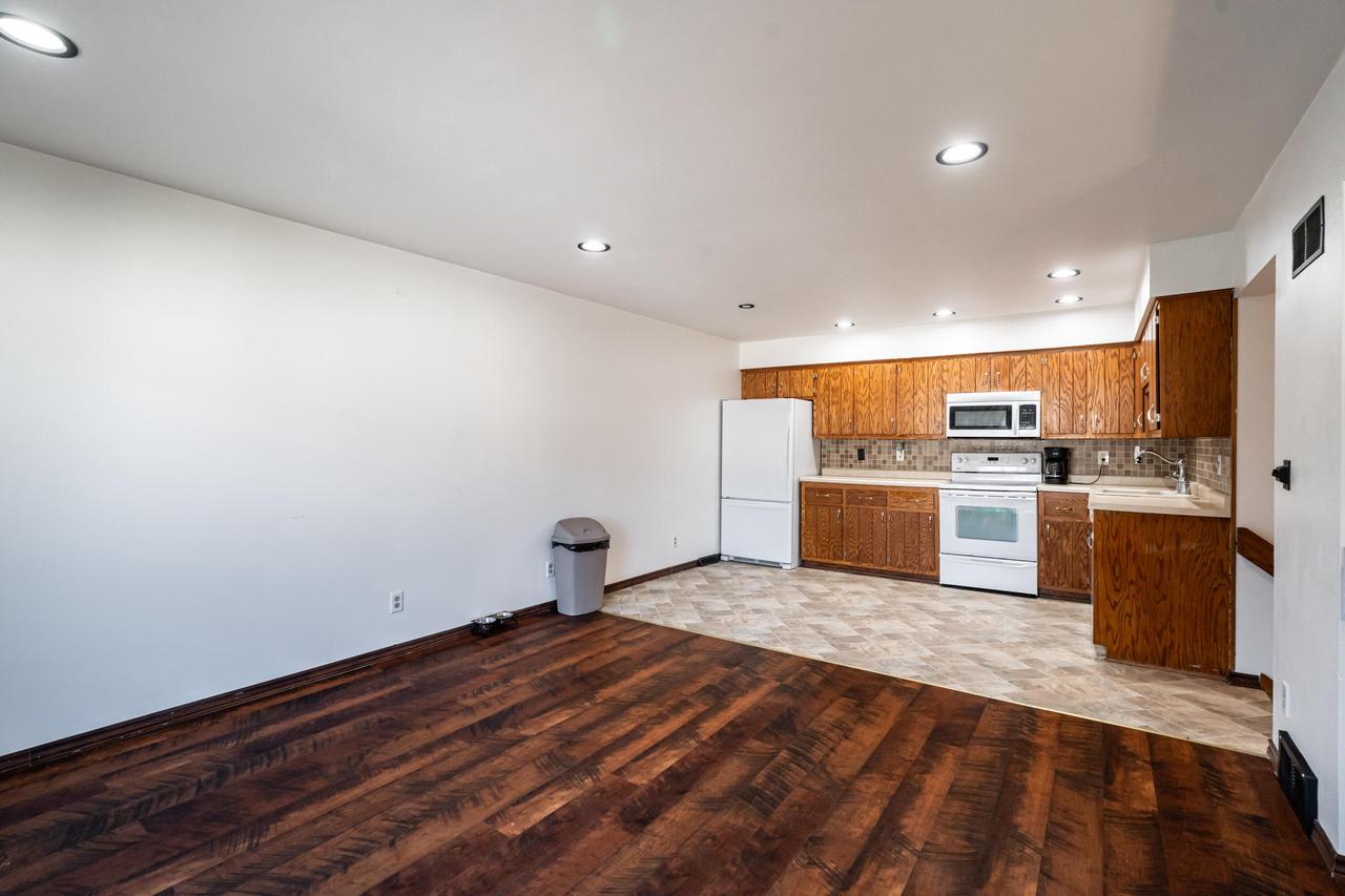 6441 S Crabapple COURT 3