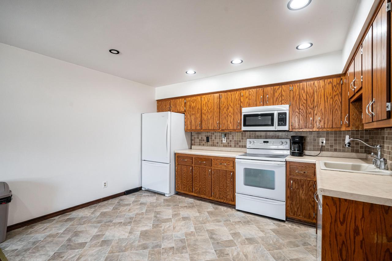 6441 S Crabapple COURT 3