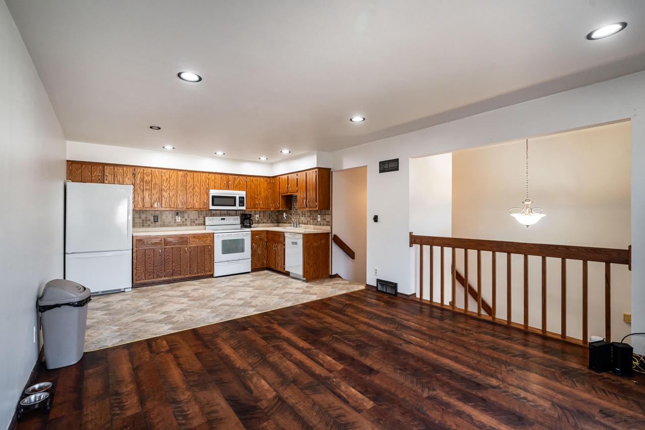 6441 S Crabapple COURT 3