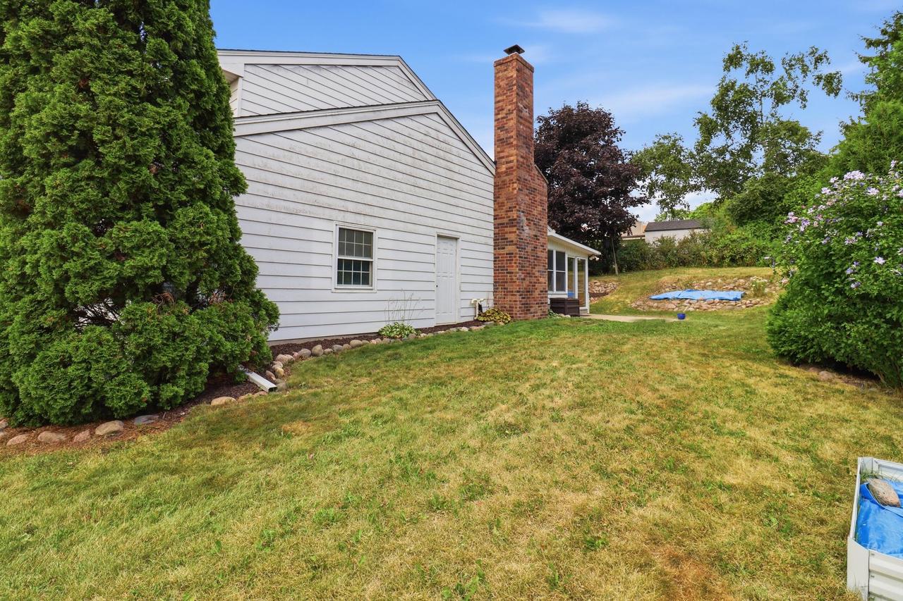 2800 Berkshire DRIVE