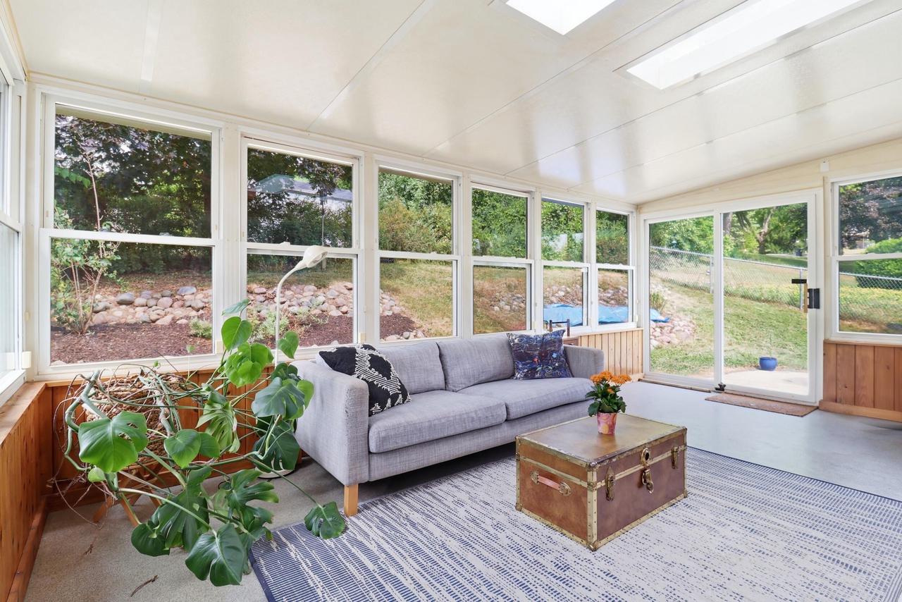 2800 Berkshire DRIVE