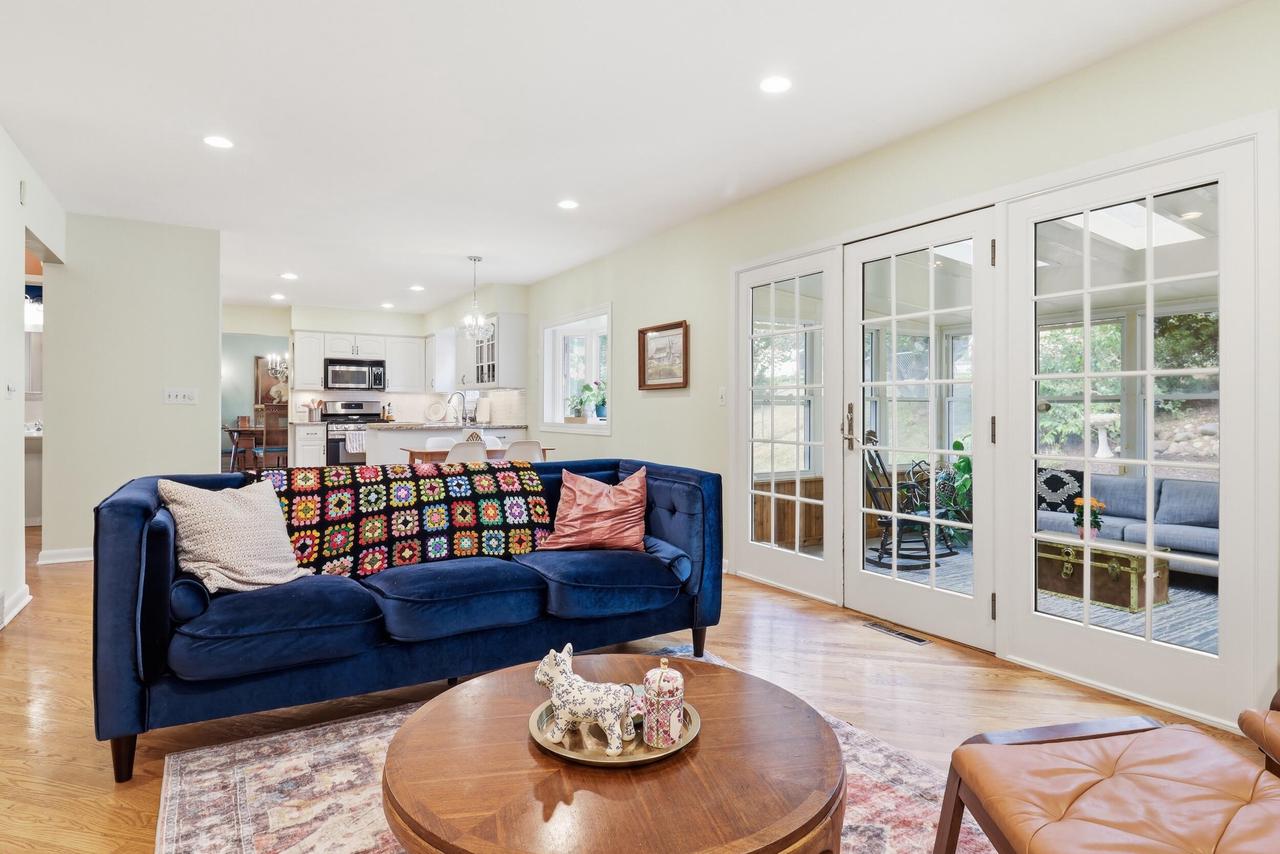 2800 Berkshire DRIVE