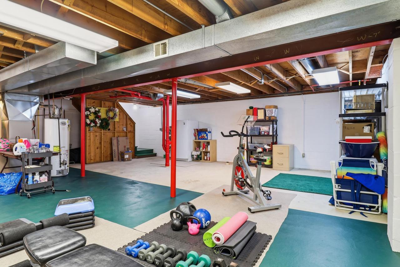 2800 Berkshire DRIVE