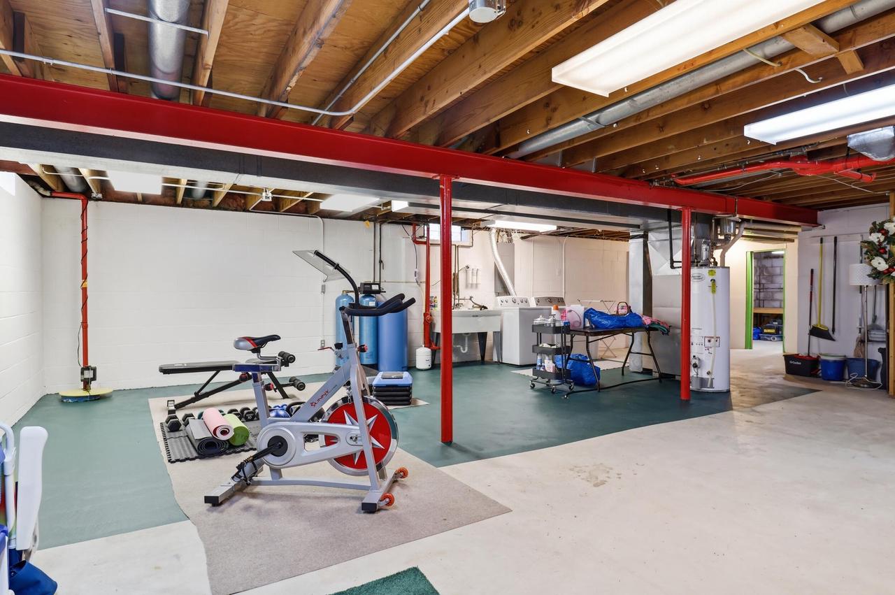 2800 Berkshire DRIVE