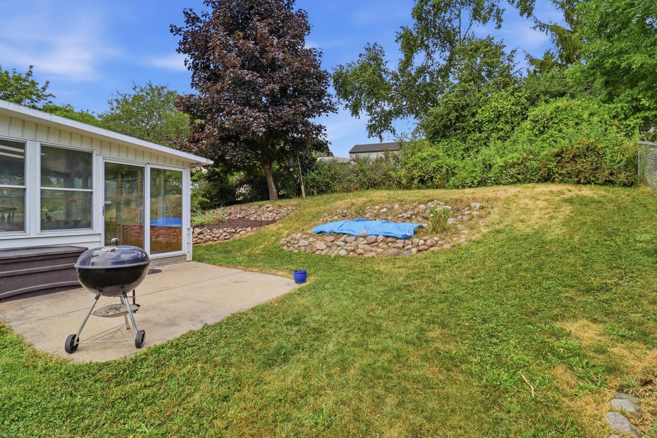 2800 Berkshire DRIVE