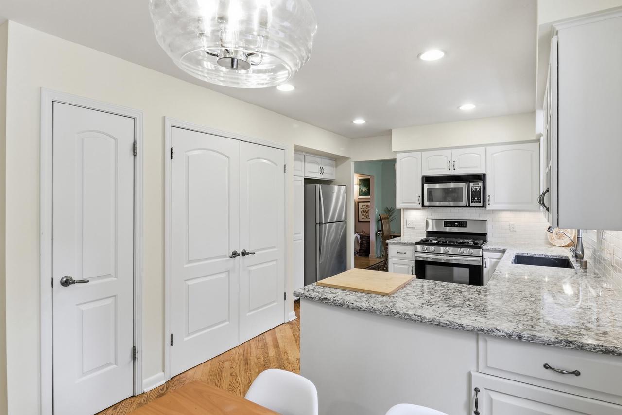 2800 Berkshire DRIVE