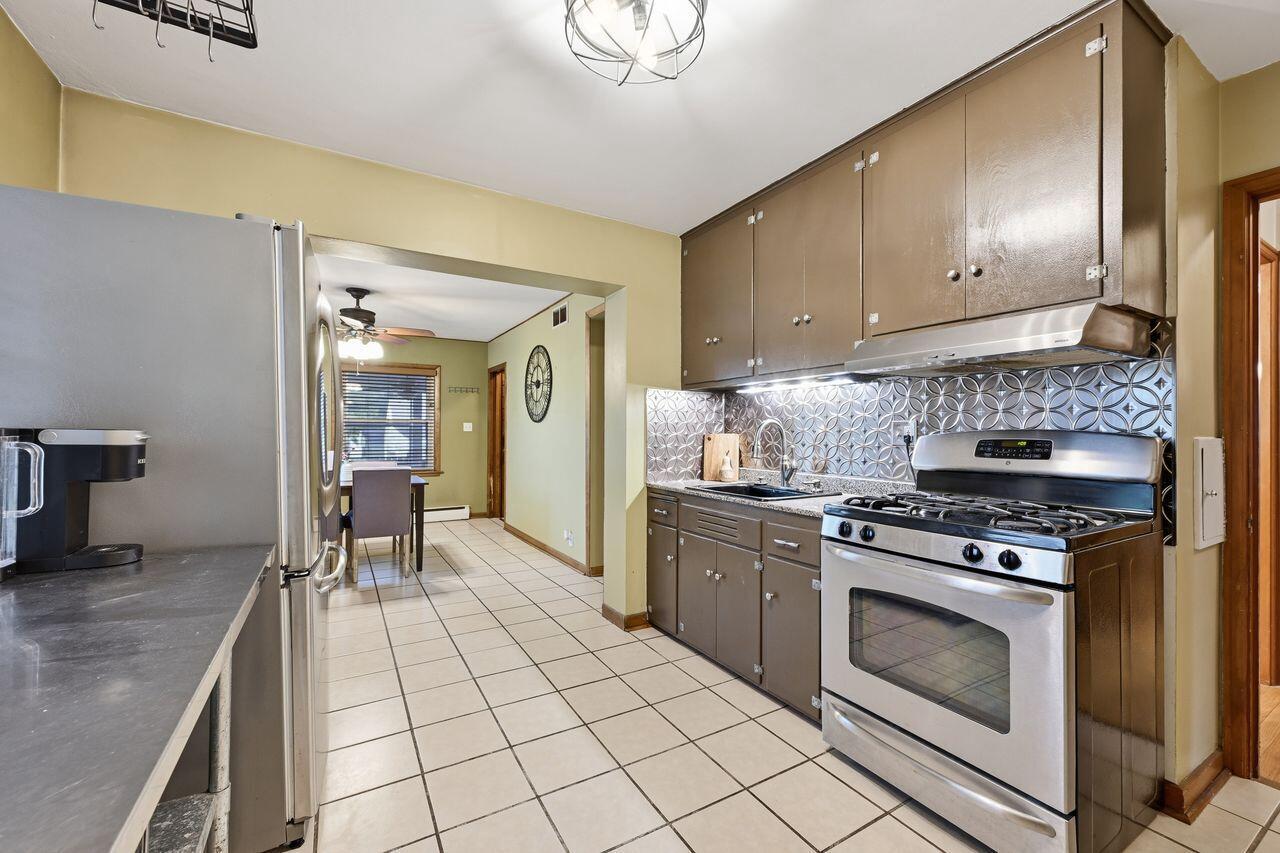 2802 S 47th STREET