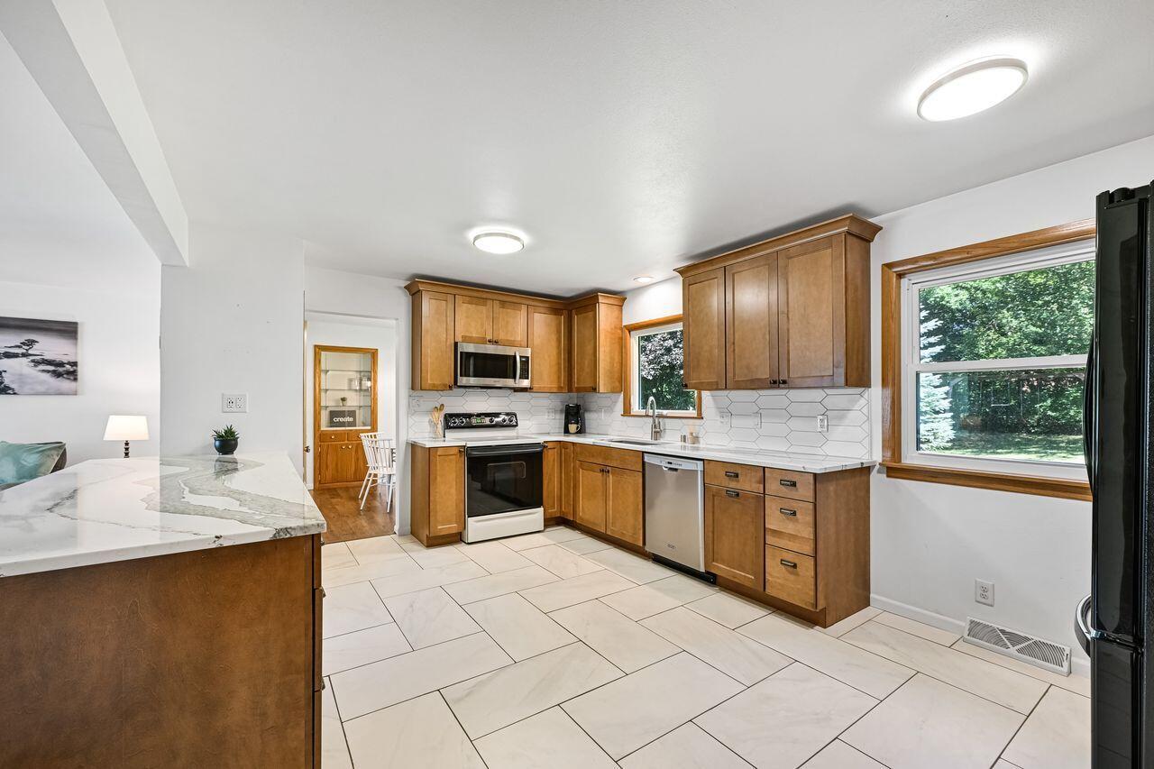 12810 W Balboa DRIVE
