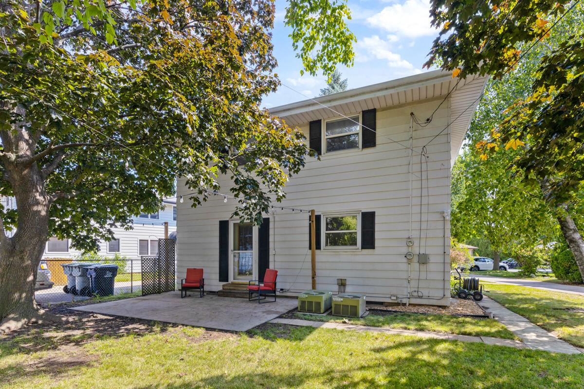 549 W Armour AVENUE 551