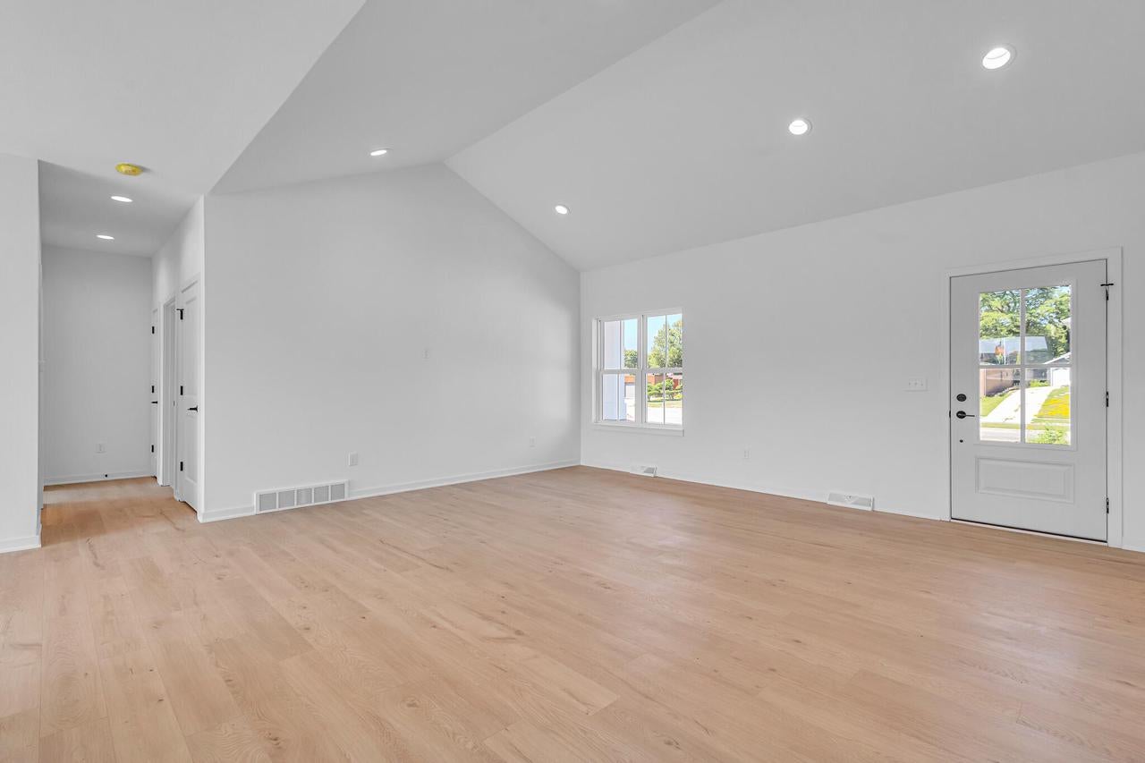 2615 N 7th STREET
