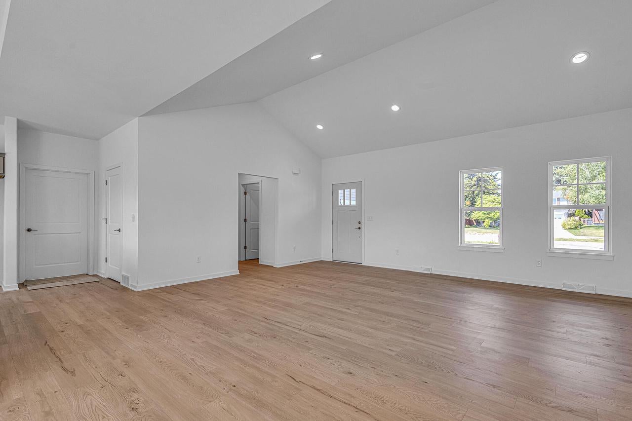 2607 N 7th STREET