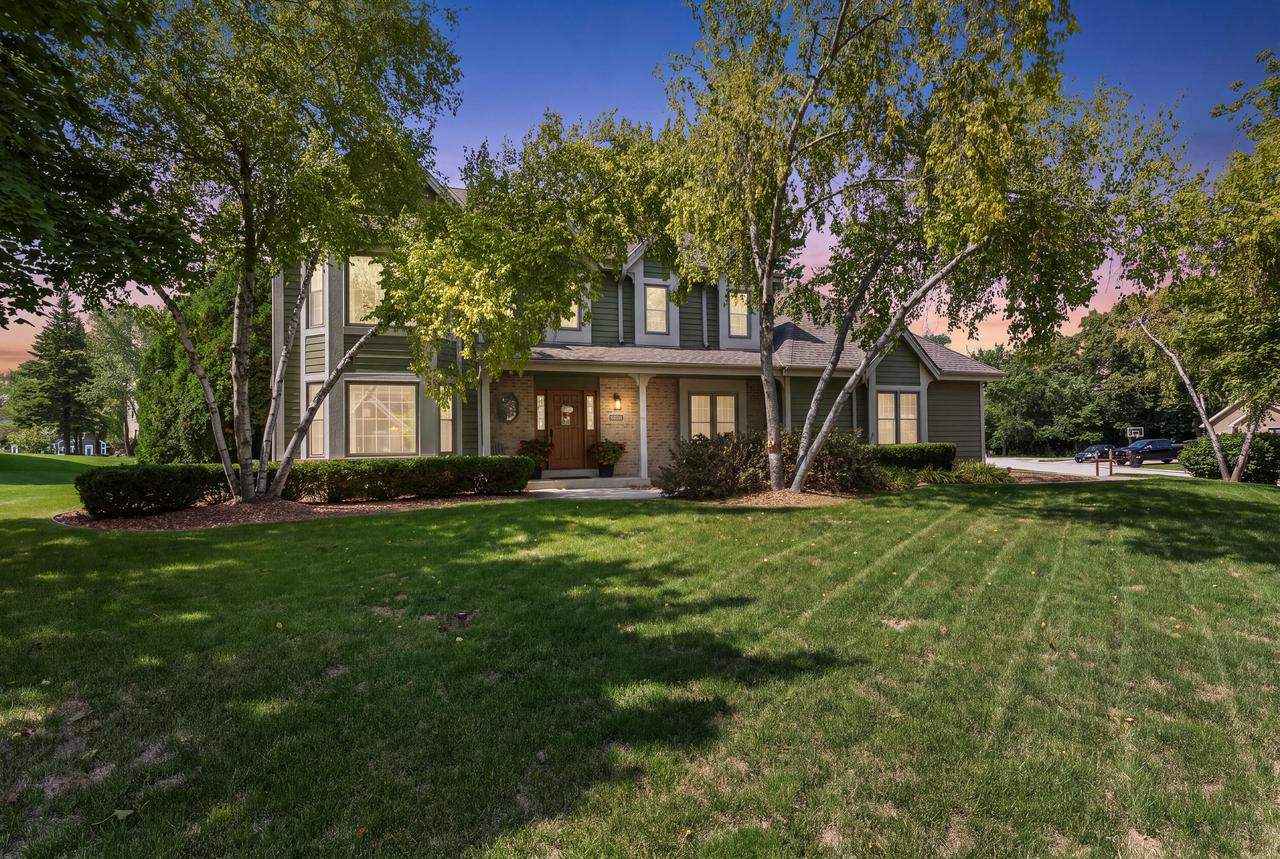 13830 W Linfield DRIVE