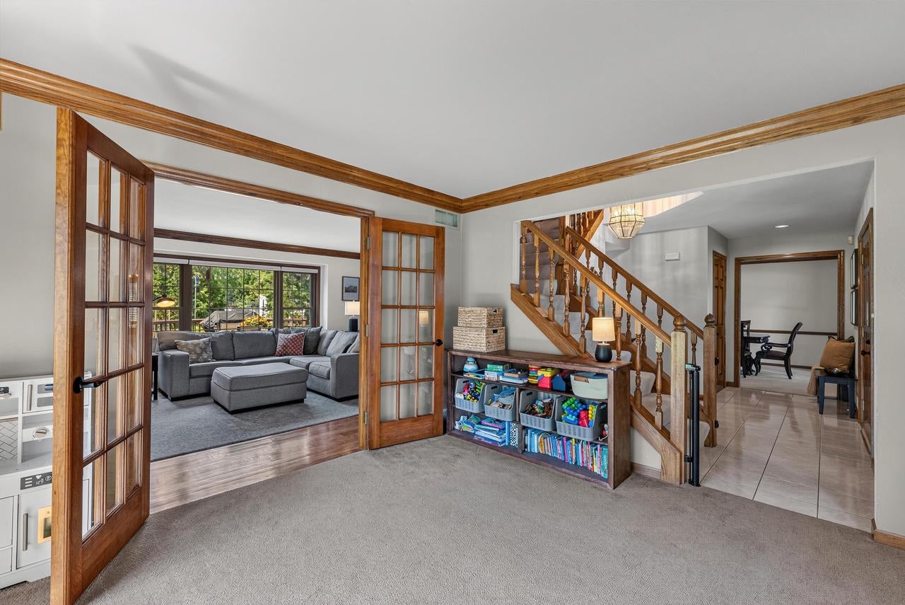 13830 W Linfield DRIVE