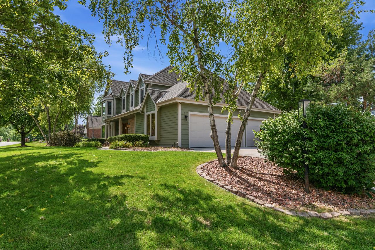 13830 W Linfield DRIVE