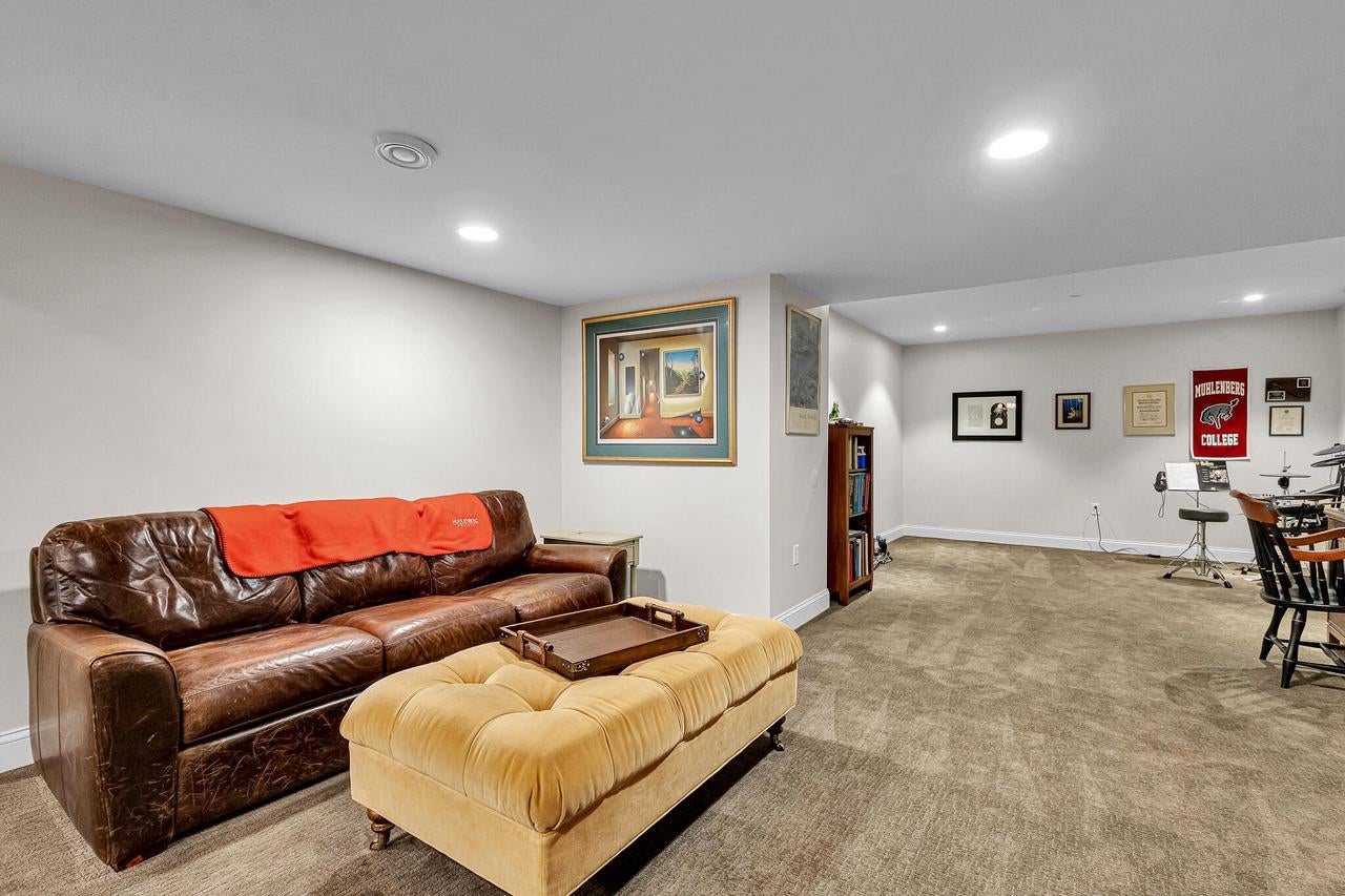 14100 Oakdale DRIVE