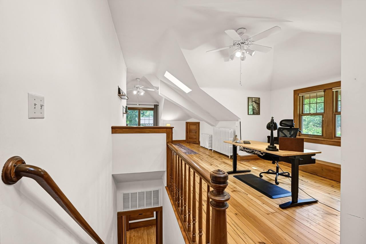 6131 Washington CIRCLE