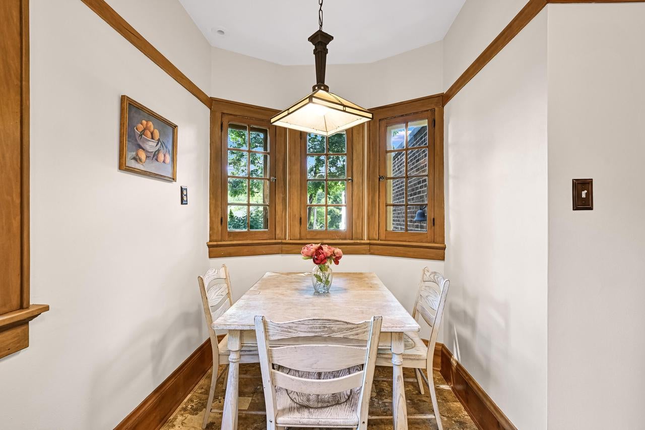 6131 Washington CIRCLE