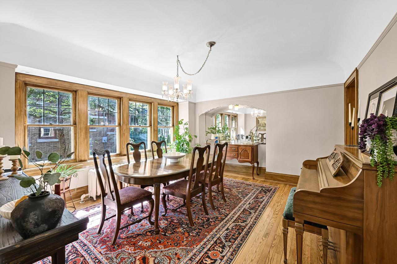 6131 Washington CIRCLE